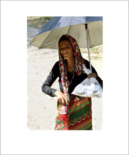 People-Photographs-and-Street-photography-Photos-For-Sale-74