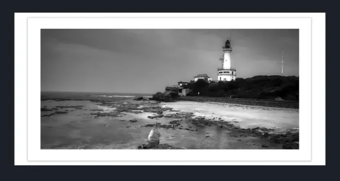20.28-4.-4A-WATERSCAPES-LIGHT-HOUSE-Black-and-White-Photo-PL-6-Point-Lonsdale-2015