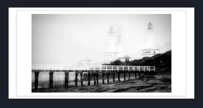 20.28-4.-4C-WATERSCAPES-LIGHT-HOUSE-Black-and-White-Photo-PL-32-33-Point-Lonsdale-2015