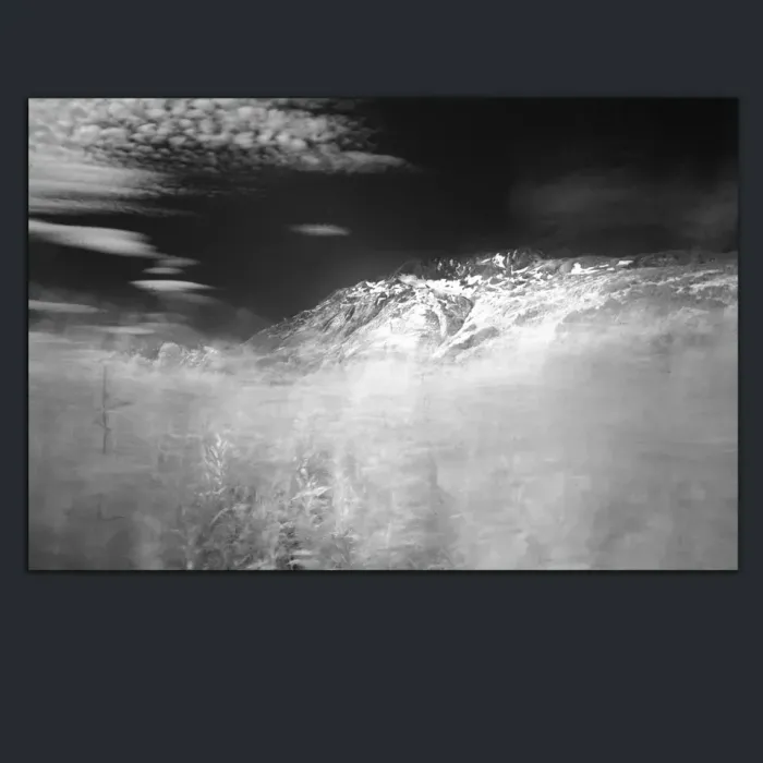 5.3.15-INFRARED-PHOTOS-LANDSCAPE-Black-and-White-Canada-L1003868-2016