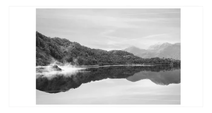 20.25-1-WATERSCAPES-Minimalism-Black-and-White-Photo-Chiloe-L1022187-2015