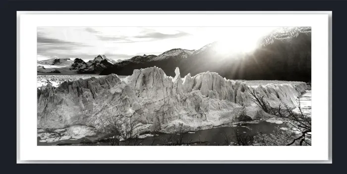 20.23B.9-WATERSCAPES-GLACIERS-PANO-South-America-L1023755-5667-68-2015