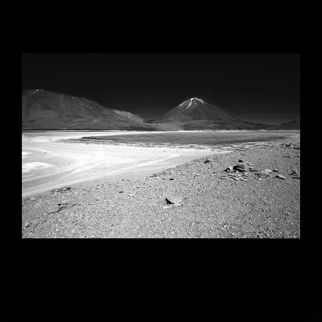 1.6-10-ORIENTATION-Black-and-White-Photographs-4x3-MKBlue-BACK-COUNTRY-BOLIVIAN-OUTBACK-Landscape-Photographs-South-America-L1026256-2015