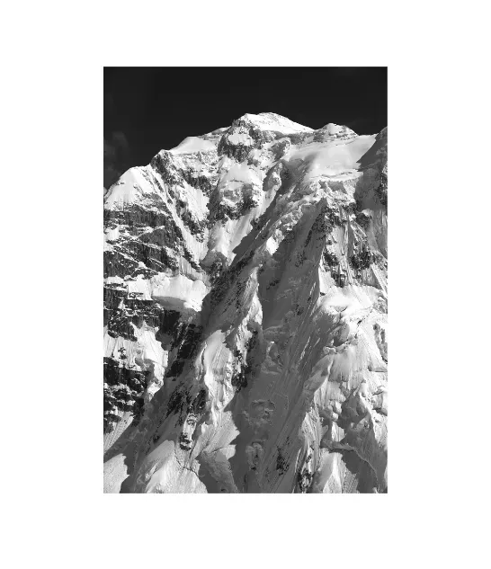 1.6-2-1-ORIENTATION-Black-and-White-Photographs-MIXEDMK2white-AERIAL-McKinley-Alaska-USA-L1003636-2016