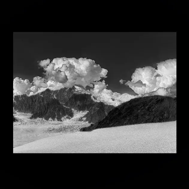 1.6-2-ORIENTATION-Black-and-White-Photographs-4x3-MKBlue-Aerial-McKinley-Alaska-USA-L1003761-62hdr-2016