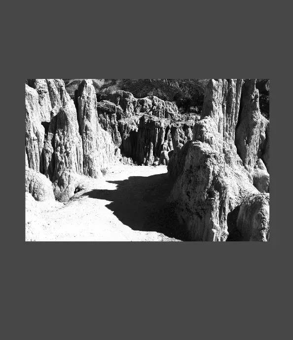 1.6-3-12-ORIENTATION-Black-and-White-Photographs-MIXEDMK3brown-ROCK-FORMATIONS-Moon-valley-Boliva-South-AmericaL1025454-2015