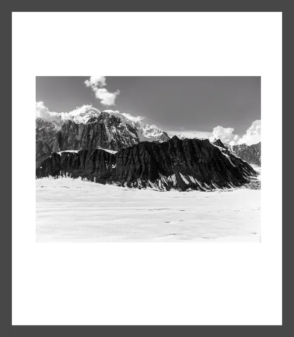 1.6-4-23-ORIENTATION-Black-and-White-Photographs-MIXEDMK4-L1003774-Aerial-McKinley-Alaska-USA-2016