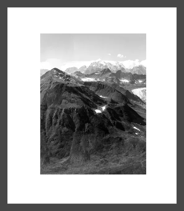 1.6-4-29-ORIENTATION-Black-and-White-Photographs-MIXEDMK4-L1003803-Aerial-McKinley-Alaska-USA-2016