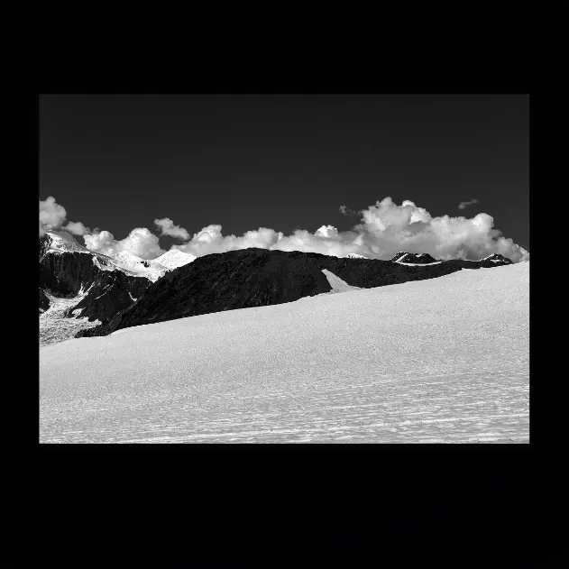 1.6-6-ORIENTATION-Black-and-White-Photographs-4x3-MKBlue-Aerial-McKinley-Alaska-USA-L1003722-23-2016