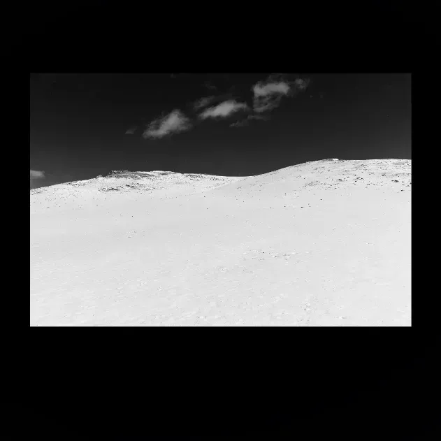 1.6-6J-ORIENTATION-Black-and-White-Photographs-4x3-MKBlue-MINIMALISTIC-SNOWSCAPESl-McKinley-Alaska-USA-L1006461-2016