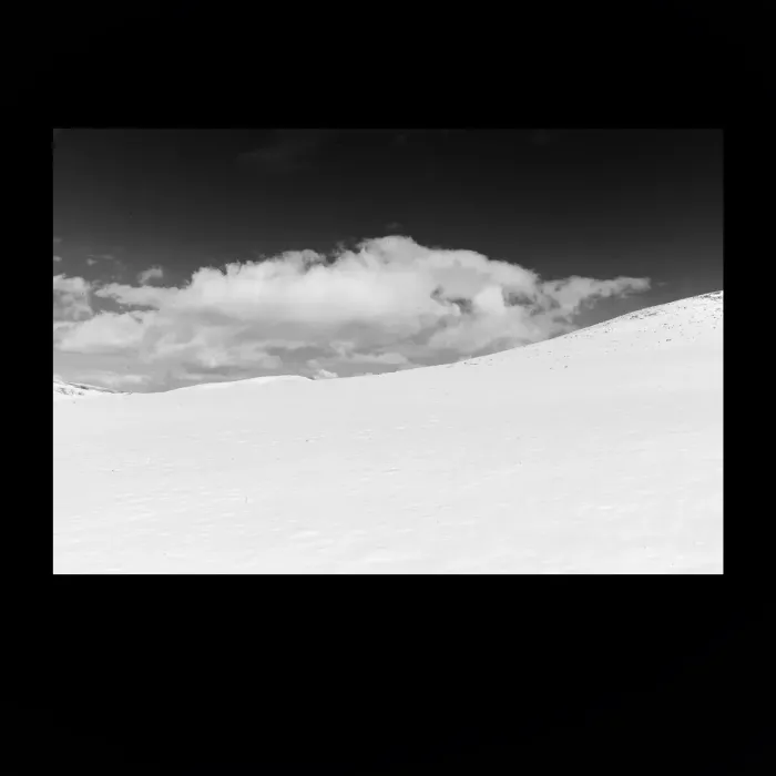 1.6-6K-ORIENTATION-Black-and-White-Photographs-4x3-MKBlue-MINIMALISTIC-SNOWSCAPESl-McKinley-Alaska-USA-L1006459-2016