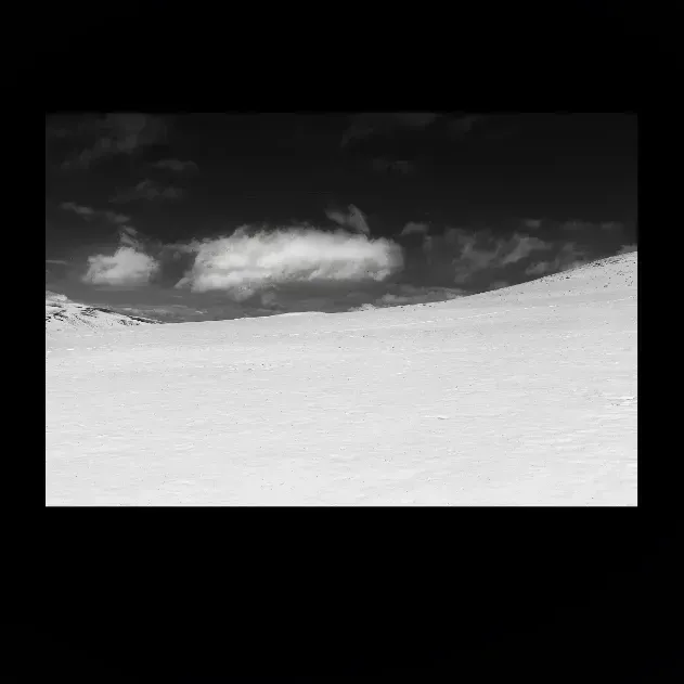 1.6-6U-ORIENTATION-Black-and-White-Photographs-4x3-MKBlue-MINIMALISTIC-SNOWSCAPESl-McKinley-Alaska-USA-L1006491-2016