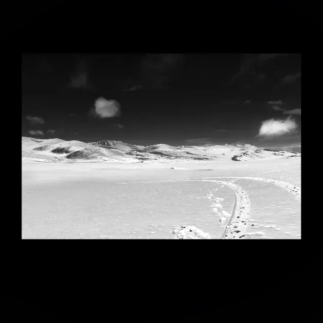 1.6-6W-ORIENTATION-Black-and-White-Photographs-4x3-MKBlue-MINIMALISTIC-SNOWSCAPESl-McKinley-Alaska-USA-L1006493-2016