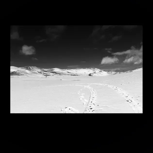 1.6-6X-ORIENTATION-Black-and-White-Photographs-4x3-MKBlue-MINIMALISTIC-SNOWSCAPESl-McKinley-Alaska-USA-L1006494-2016