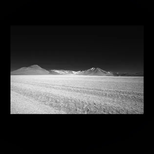 1.6-9-ORIENTATION-Black-and-White-Photographs-4x3-MKBlue-BACK-COUNTRY-BOLIVIAN-OUTBACK-Landscape-Photographs-South-America-L1026250-2015