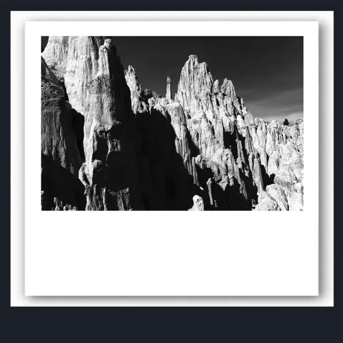 6.7.1-LANDSCAPE-NATURE-Rocks-Formation-Photos-Moon-Valley-Bolivia-L1025458-2015-