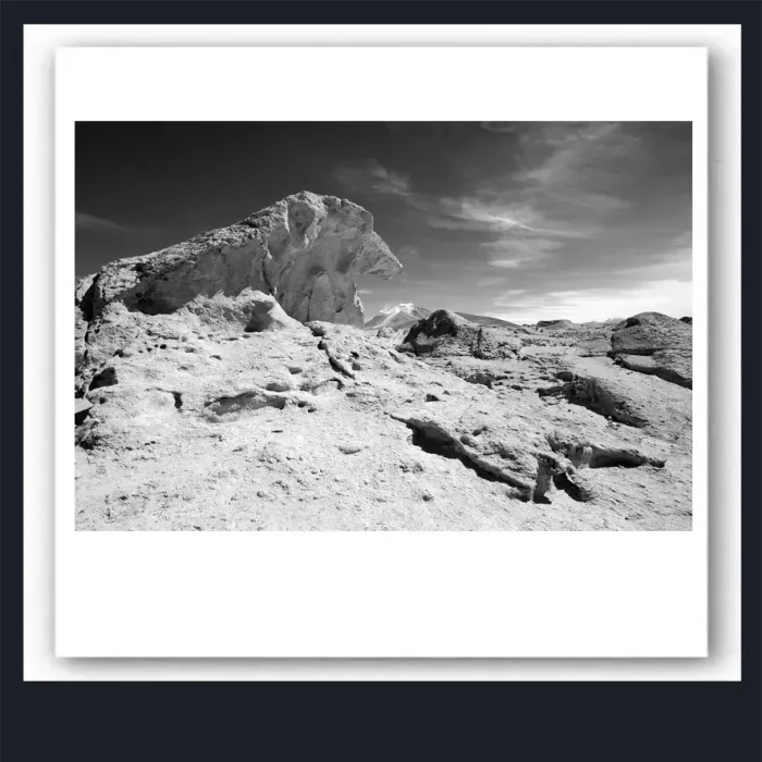 6.7.16K-LANDSCAPE-NATURE-Caves-and-Rocks-Formation-Bolivia-L1026043-2015