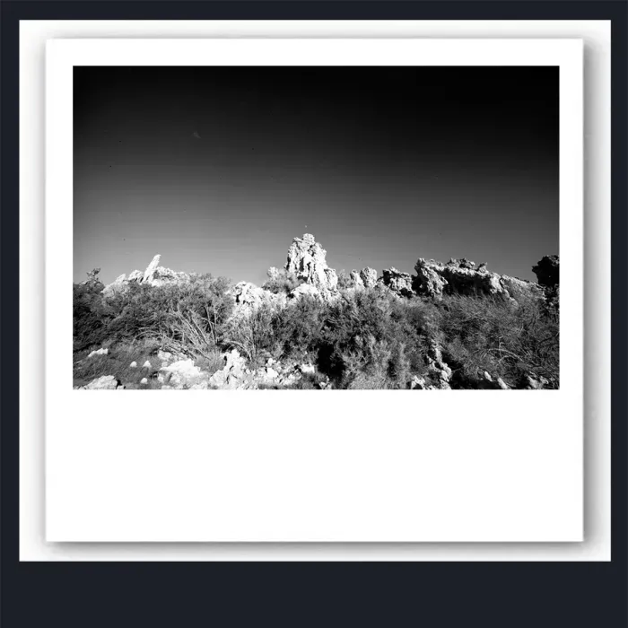 6.7.25-LANDSCAPE-NATURE-Rocks-Formation-Mono-Lakes-California-USA-L1001418-2016