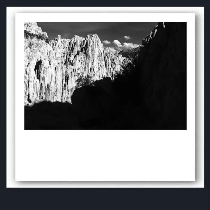 6.7.5-LANDSCAPE-NATURE-Rocks-Formation-Photos-Moon-Valley-Bolivia-2015-L1025564