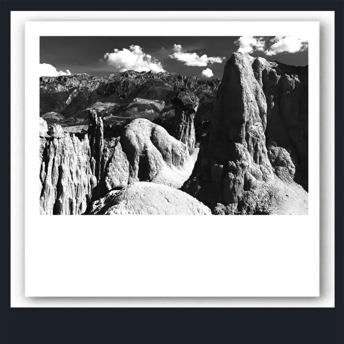 6.7.8-LANDSCAPE-NATURE-Rocks-Formation-Photos-Moon-Valley-Bolivia-2015-L1025826