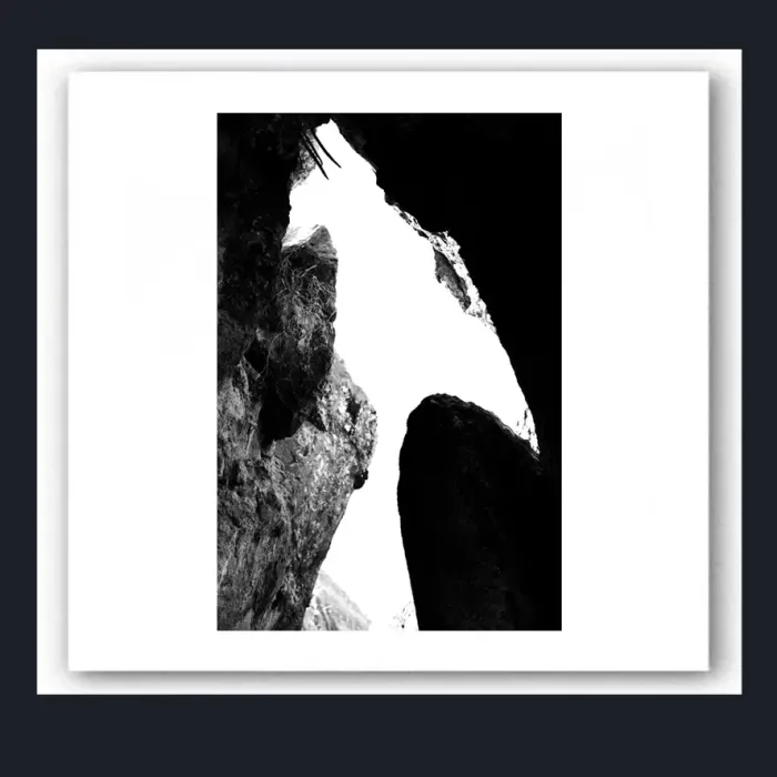 6.7A.11-LANDSCAPE-NATURE-CAVES-Black-and-White-Peru-South-America-2015-L1024961