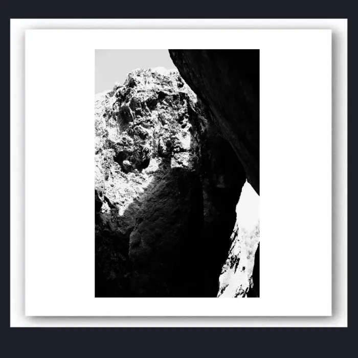 6.7A.13-LANDSCAPE-NATURE-CAVES-Black-and-White-Peru-South-America-2015-L1024966