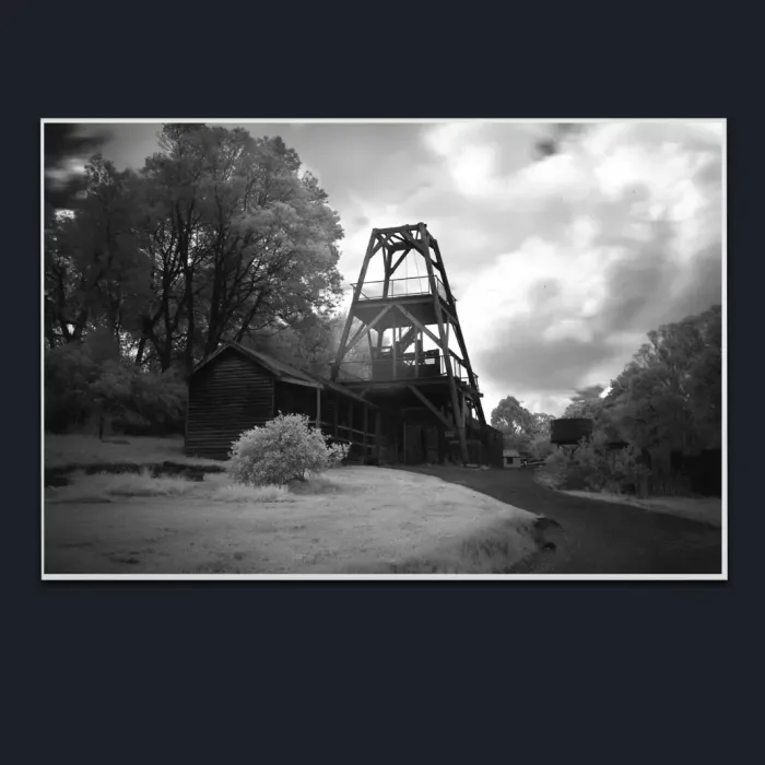 5.1.14-INFRARED-PHOTOS-COUNTRY-LIVING-Black-and-White-Coal-Creek-Korumbura-Victoria-Australia-L1017465-2019