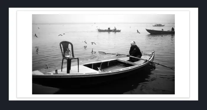28-5-11A-FINE-ART-BOAT-PHOTOGRAPHY-Black-and-White-Photo-Varanasi-India-L1008747-2018