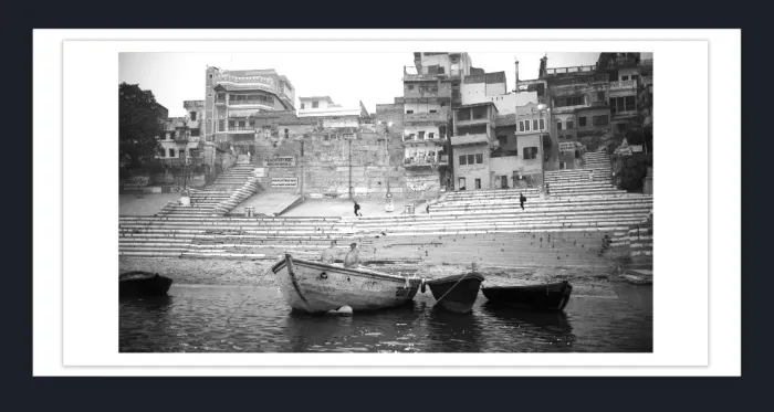 28-5-18-FINE-ART-BOAT-PHOTOGRAPHY-Black-and-White-Photo-Varanasi-India-L008637-38-2018
