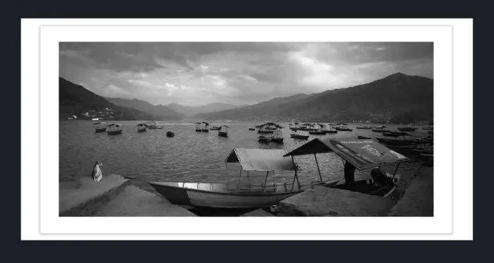 28-5-5-FINE-ART-BOAT-PHOTOGRAPHY-Black-and-White-Photo-Pokhara-Nepal-L1014028-2018