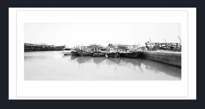 28-5-52-FINE-ART-BOAT-PHOTOGRAPHY-Black-and-White-Photo-Qatari-Dhow-Fishing-boat-Doha-L1014840-2018