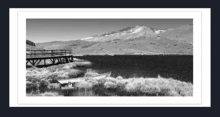 28-5-70-FINE-ART-BOAT-PHOTOGRAPHY-Black-and-White-Photo-L1025234-Pampalarama-Bolivia-2015