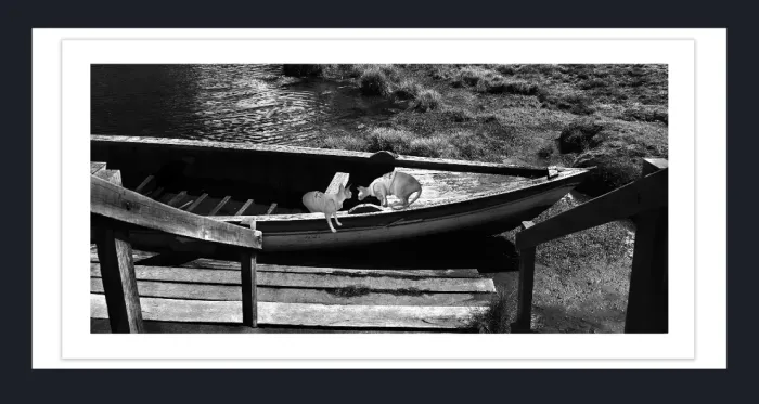 28-5-75-FINE-ART-BOAT-PHOTOGRAPHY-Black-and-White-Photo-L1025238-Pampalarama-La-Paz-2015