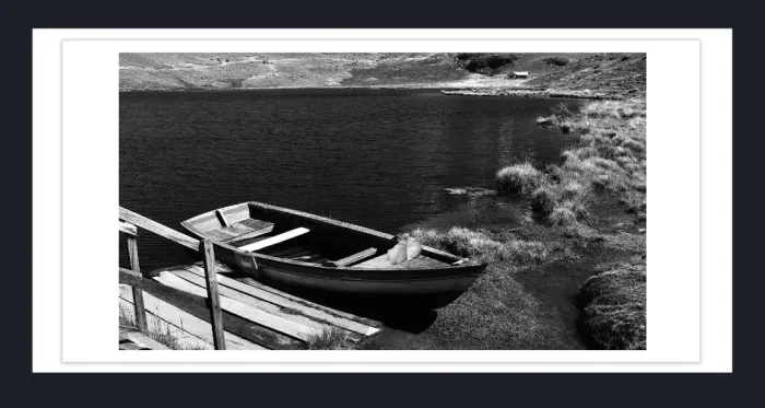28-5-76-FINE-ART-BOAT-PHOTOGRAPHY-Black-and-White-Photo-L1025239-Pampalarama-La-Paz-2015