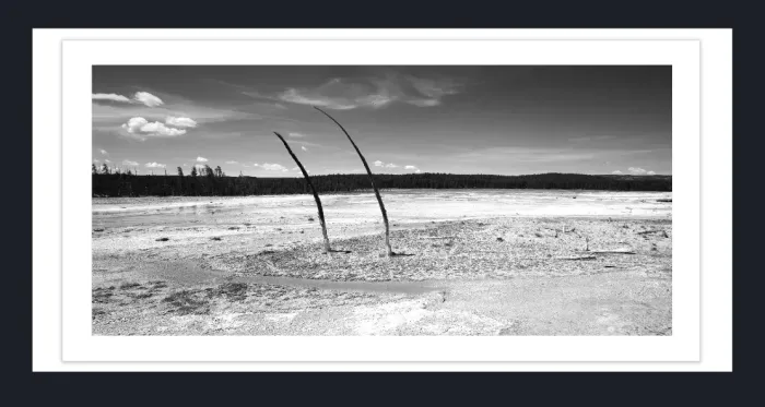 19.5.32-MINIMALISM-Landscape-Black-and-White-Photos-GEYSHER-Yellowstone-L1000441-42-2016