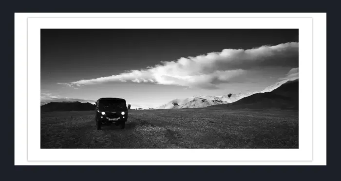 19.5.49-MINIMALISM-Landscape-Black-and-White-Photos-L1004917-Mongolia-2016