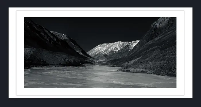 18F-51-Classicprint-35mm-Film-Emulation-Black-and-White-Landscape-Photos-for-sale-L1011178-79-Ladakh-2018