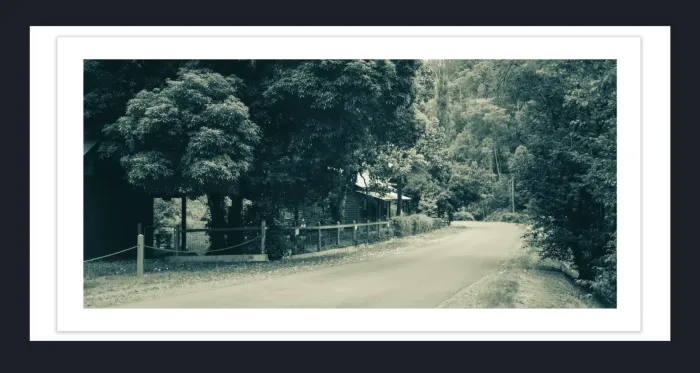 18E-1-RETRO-VINTAGE-FILM-PHOTO-EFFFECT-BLACK-AND-WHITE-PHOTOS-L1017923-Walhalla-VIC-2019-