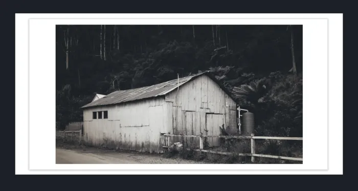 18E-10-RETRO-VINTAGE-FILM-PHOTO-EFFFECT-BLACK-AND-WHITE-PHOTOS-L1017954-Walhalla-VIC-2019-