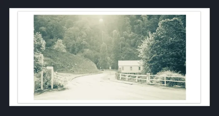 18E-12-RETRO-VINTAGE-FILM-PHOTO-EFFFECT-BLACK-AND-WHITE-PHOTOS-L1017960-Walhalla-VIC-2019-