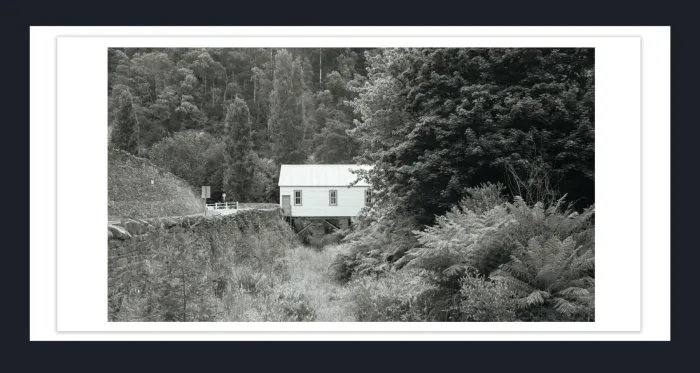 18E-13-RETRO-VINTAGE-FILM-PHOTO-EFFFECT-BLACK-AND-WHITE-PHOTOS-L1017964-Walhalla-VIC-2019-