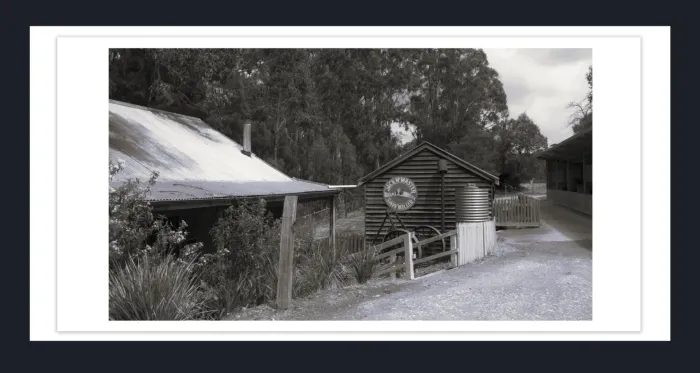 18E-19-RETRO-VINTAGE-FILM-PHOTO-EFFFECT-BLACK-AND-WHITE-PHOTOS-L1017467-Coal-Creek-Korumbura-2019