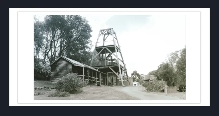 18E-22-RETRO-VINTAGE-FILM-PHOTO-EFFFECT-BLACK-AND-WHITE-PHOTOS-L1017470-Coal-Creek-Korumbura-2019