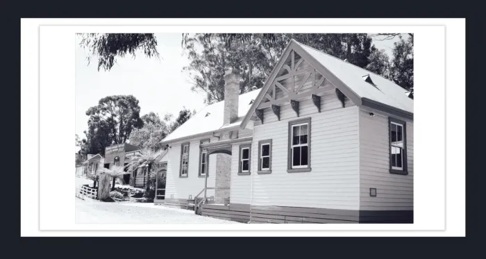 18E-31-RETRO-VINTAGE-FILM-PHOTO-EFFFECT-BLACK-AND-WHITE-PHOTOS-L1017558-Coal-Creek-Korumbura-2019