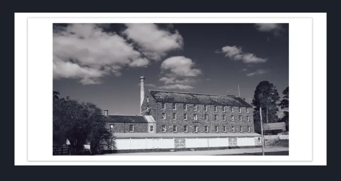 18E-36-RETRO-VINTAGE-FILM-PHOTO-EFFFECT-BLACK-AND-WHITE-PHOTOS-L1017163-Mill-House-Ballarat-2019