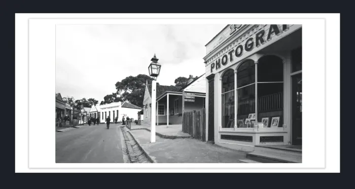 18E-54-Vintage-Photos-for-Sale-Retro-prints-BLACK-AND-WHITE-PHOTOS-L1026468-Sovereign-Hill-Ballarat-2015