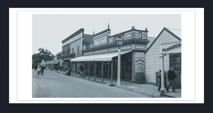 18E-64-Vintage-Photos-for-Sale-Retro-prints-BLACK-AND-WHITE-PHOTOS-L1026489-Sovereign-Hill-Ballarat-2015