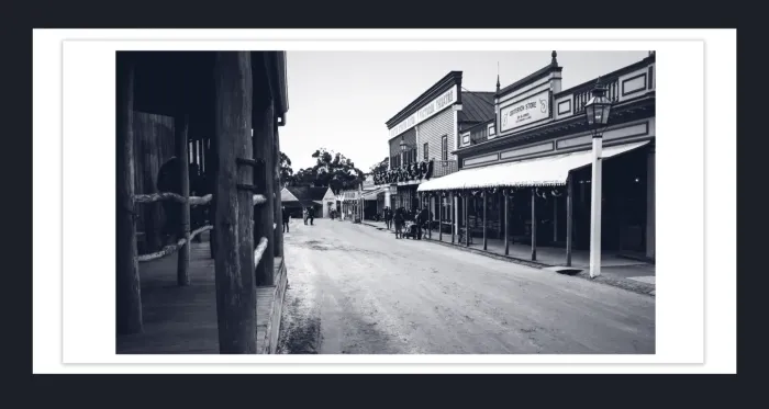18E-65-Vintage-Photos-for-Sale-Retro-prints-BLACK-AND-WHITE-PHOTOS-L1026490-Sovereign-Hill-Ballarat-2015