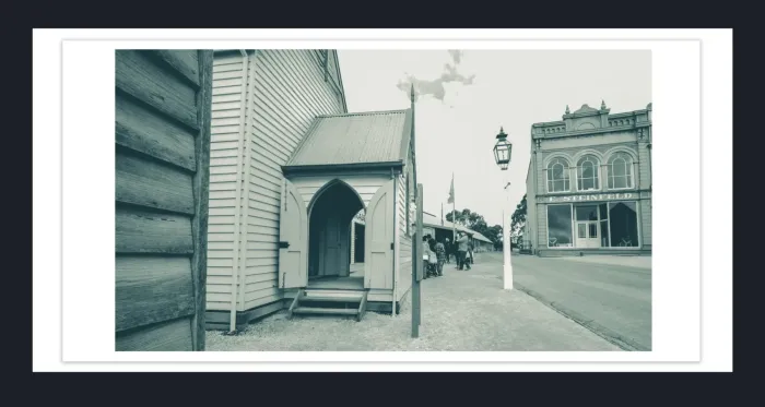 18E-73-Collectable-Vintage-Photographs-for-sale-BLACK-AND-WHITE-PHOTOS-L1026579-Sovereign-Hill-Ballarat-2015