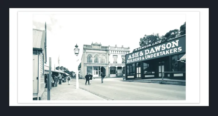 18E-74-Collectable-Vintage-Photographs-for-sale-BLACK-AND-WHITE-PHOTOS-L1026580-Sovereign-Hill-Ballarat-2015